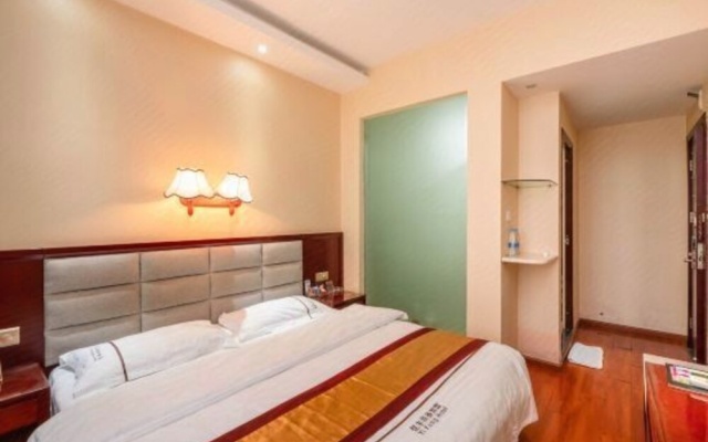Yi Feng Bussiness Hotel – Guest Rooms – Kunming