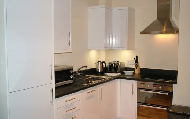 Stratford Apartment