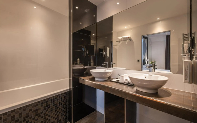 Courtyard by Marriott Paris Charles de Gaulle Central Airport