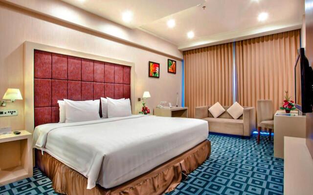 Surabaya Suites Hotel Powered by Archipelago