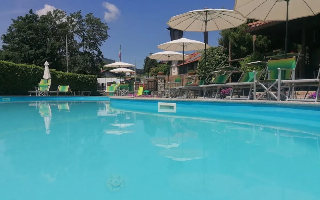 La Lanterna Swimming Pool Retreat