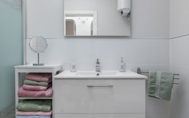 Villa;The White Pearl: Exclusive Villa
