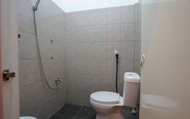 OYO 2036 Afifah Homestay Syariah