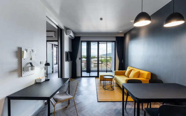 Blu Monkey Hub &  Krabi Town