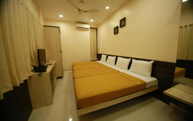 Hotel Madhuri Executive