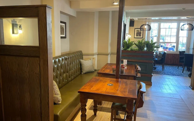 Punch House