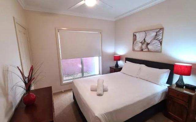 Mercure Lake Macquarie Raffertys Resort