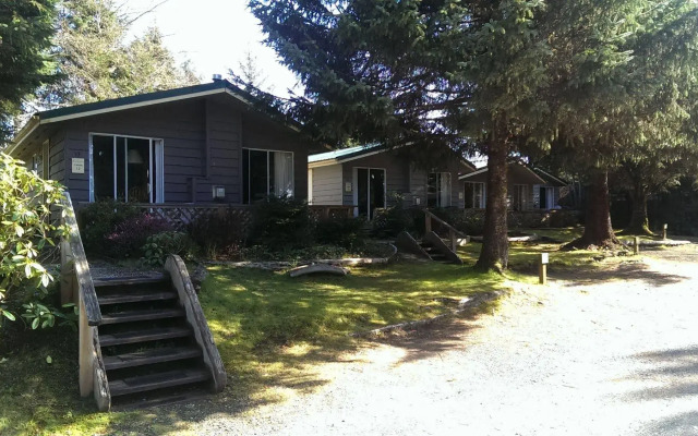 Mackenzie Beach Resort