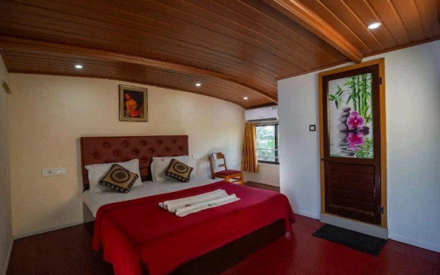 Coco Houseboats, Alleppey
