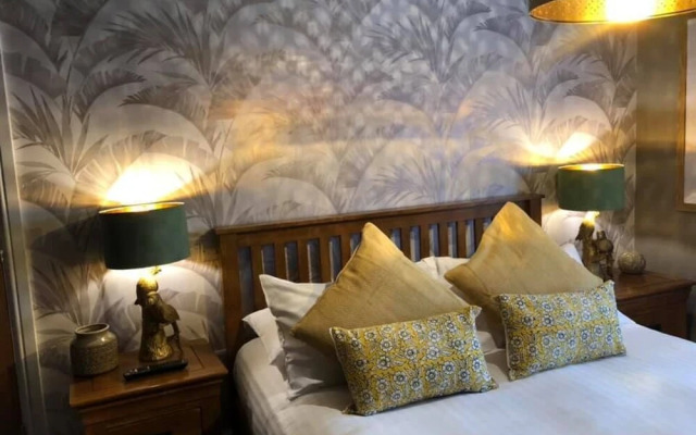 The Wheatsheaf Inn