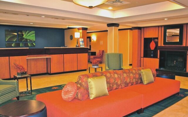 Fairfield Inn and Suites Youngstown Austintown