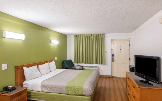 Motel 6 Knoxville, TN