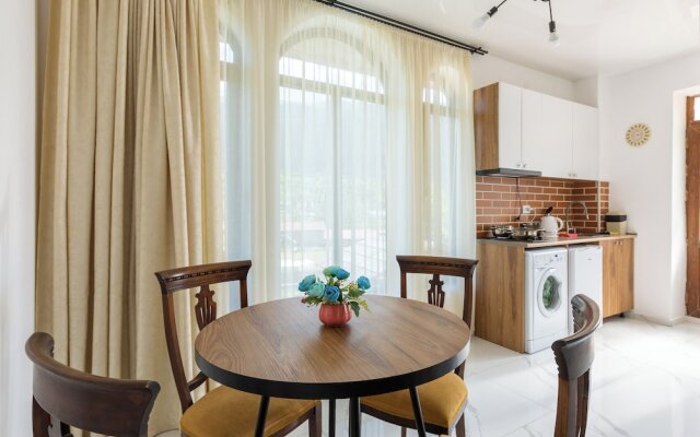 Mestia Hotel Level
