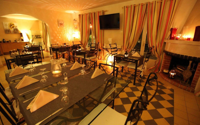 La Villa Maya