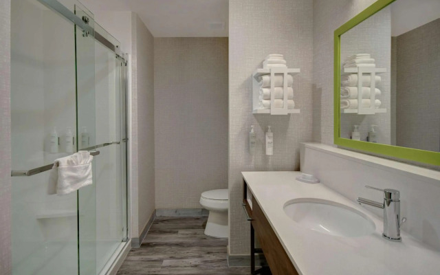Hampton Inn & Suites Ontario Rancho Cucamonga