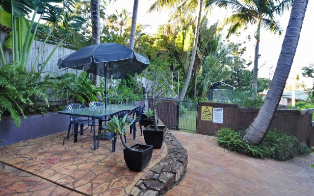 Airlie Beach Lodge