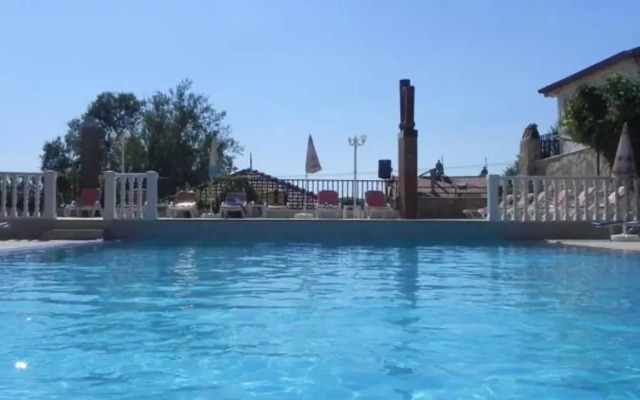 Star Hotel