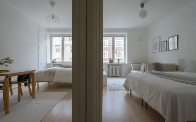 Roost Runeberginkatu