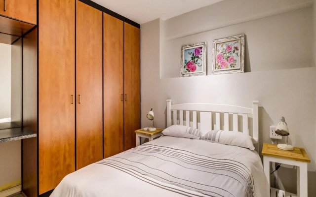 Spindrift in Camps Bay