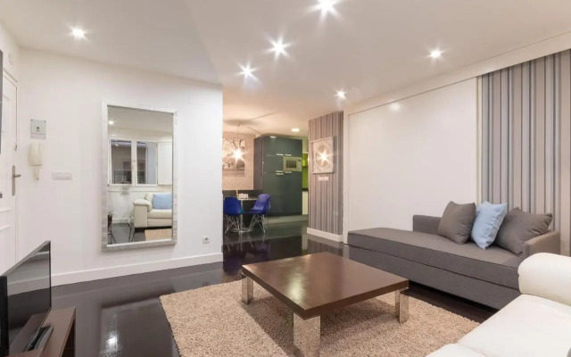OLD TOWN II apartment by Aston Rentals