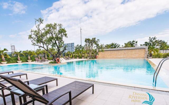 Da Nang Riverside Hotel