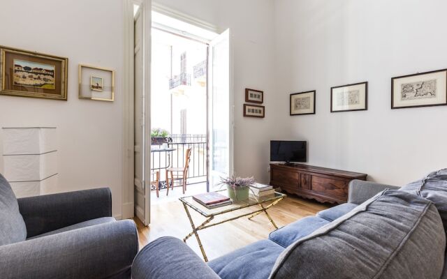 Elegante e Moderno Appartamento al Politeama