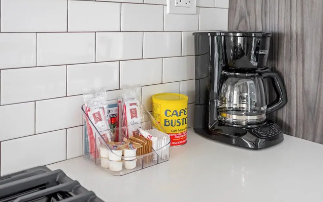 Well-Appointed 2BR - Cicero 2N