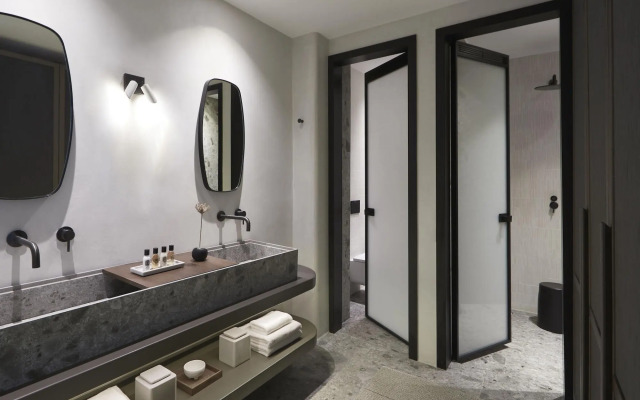 Aeonic Suites and Spa
