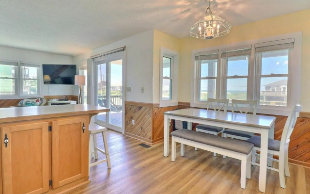 5018 - Mike`s Beach House