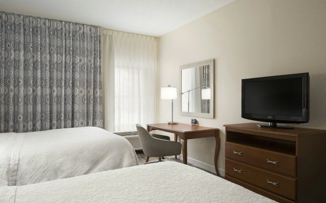 Hampton Inn Findlay