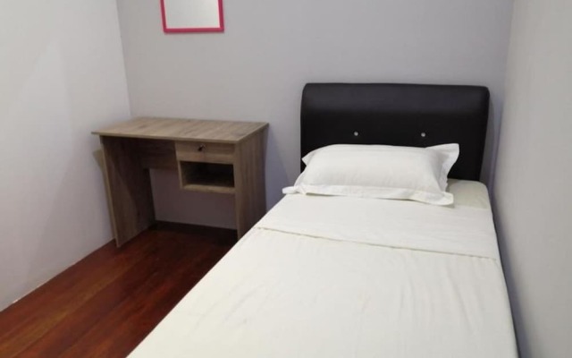 Single Room in Kuching Center