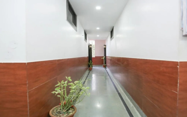 Hotel Tushar Palace By OYO Rooms