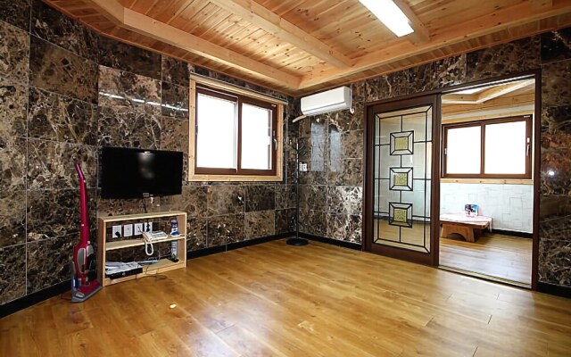 Yangyanggwangmyeong Family Pension