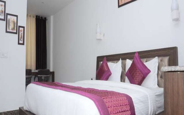 Hotel Ashoka Palace