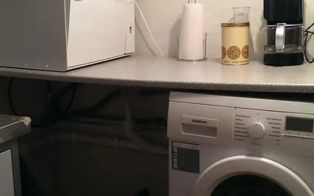Friis Bed & Bath