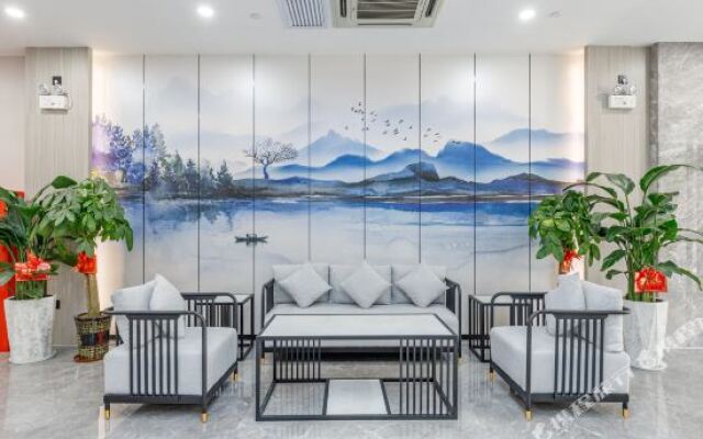 Liuzhou Blue Hotel