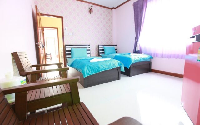 Rakbankerd House