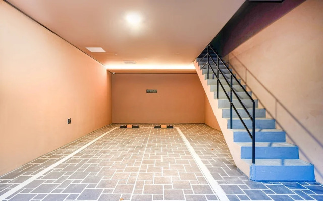 Ulsan Yeongnam Alps King Motel