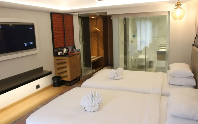 Pride Plaza Hotel, Ahmedabad