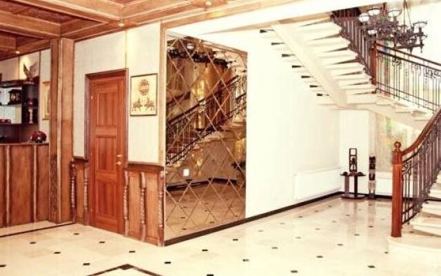 Urartu Hotel