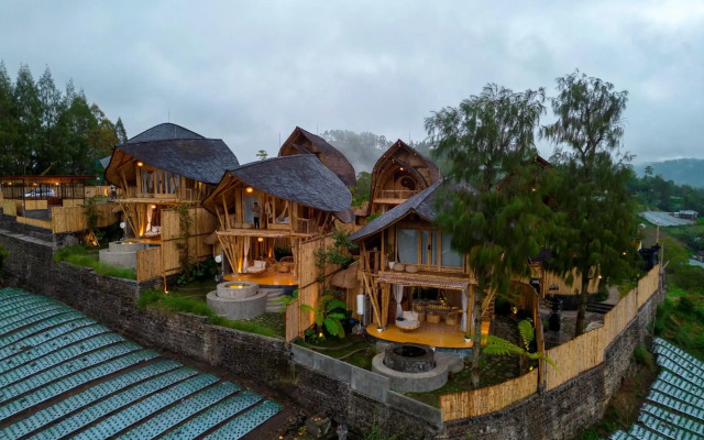 The Dewi Eco Bamboo Villa