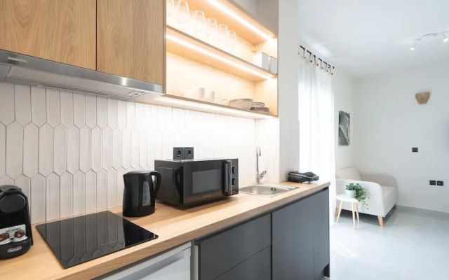 LIV - Modern Studio Apartment S8-3c