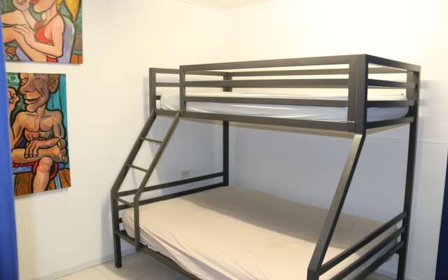 Waterfront Backpackers - Hostel