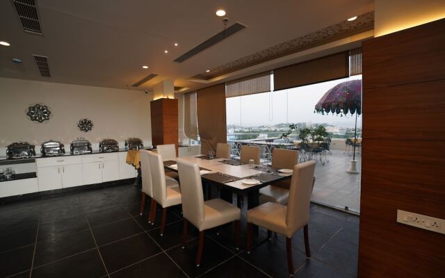 The Ramvilas - A Rooftop Lake View Hotel in Udaipur