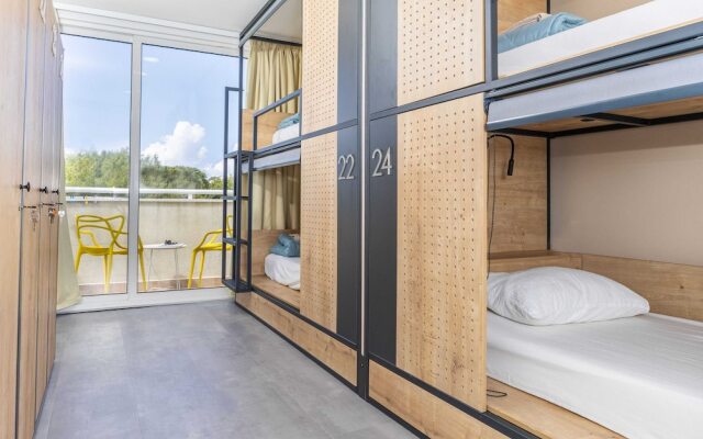 Hostel Petra Marina