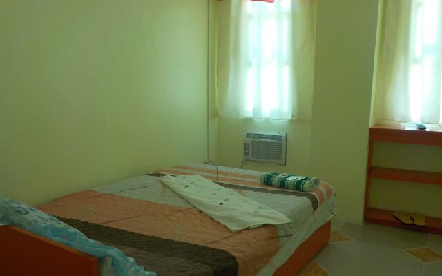 Aranas-Carillo Travellers Inn