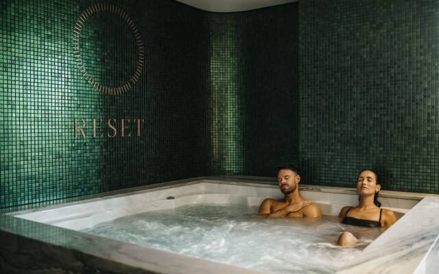 Astina Suites