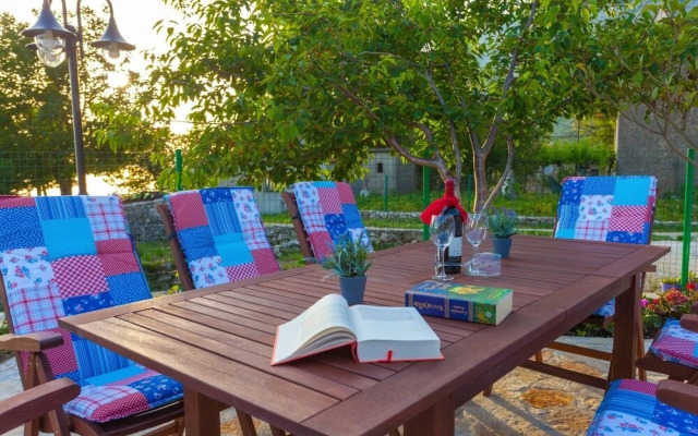 Tonci - Comfortable & Surrounded by Nature - H
