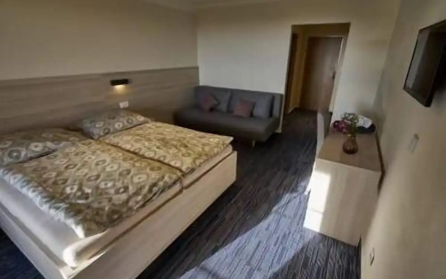 Hotel Žalý