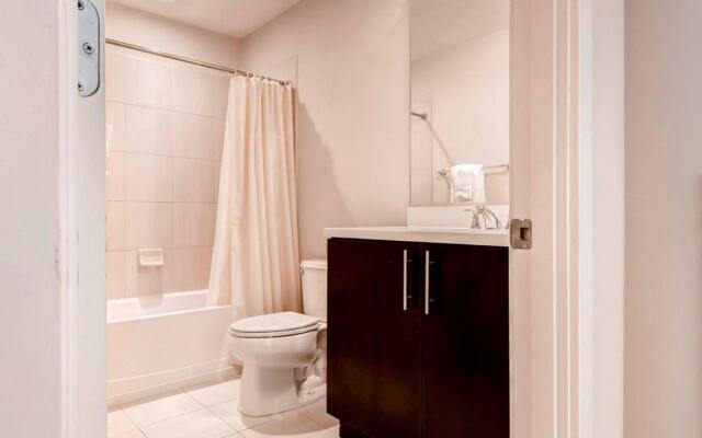 Global Luxury Suites at Villa Street